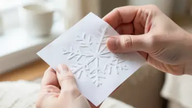Návod na výrobu vloček z papíru - ilustrační foto