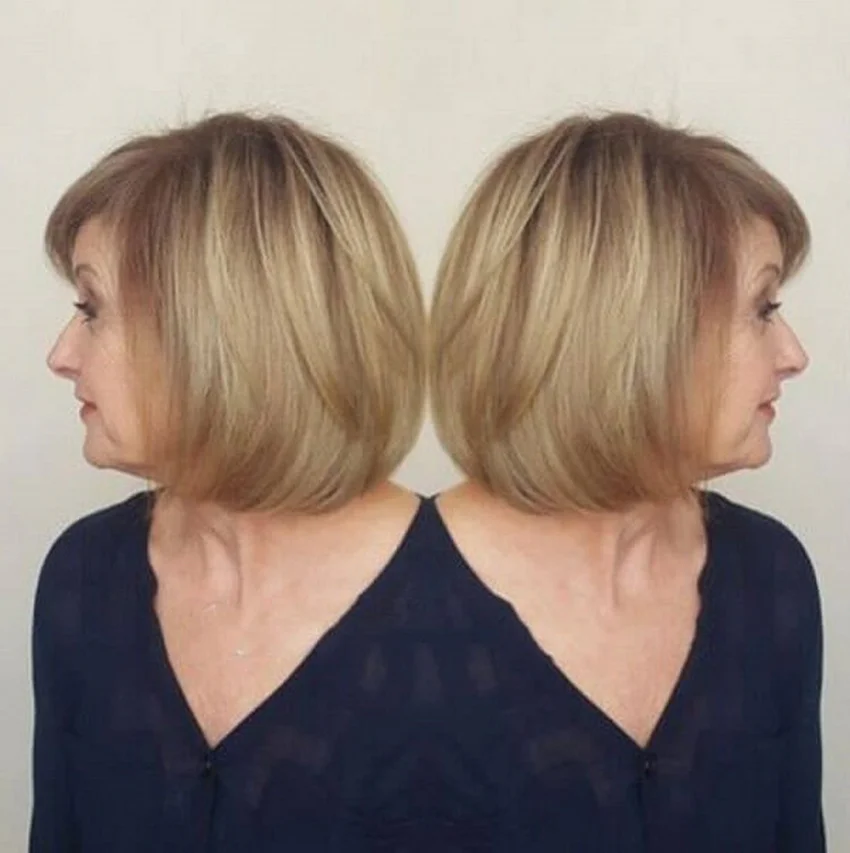 Žena s blond bob účesem zobrazená ze dvou stran.